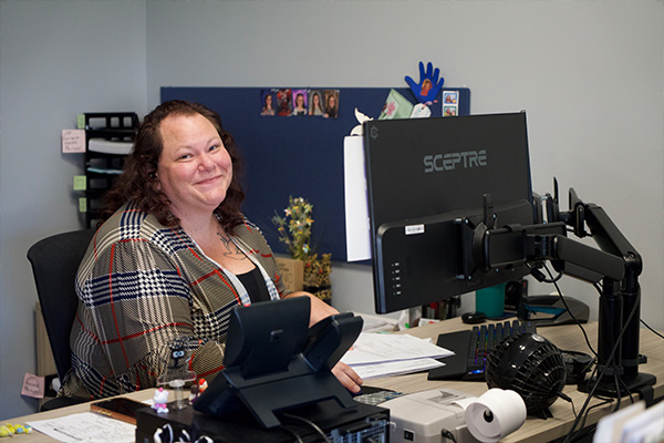 stuck energy office staff speaking to residential fuel delivery customer